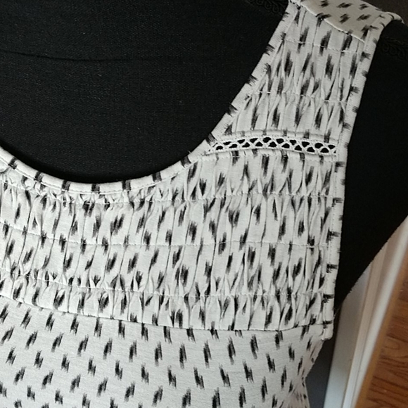 🌞5/$25 Ann Taylor LOFT top, XS - Picture 2 of 5